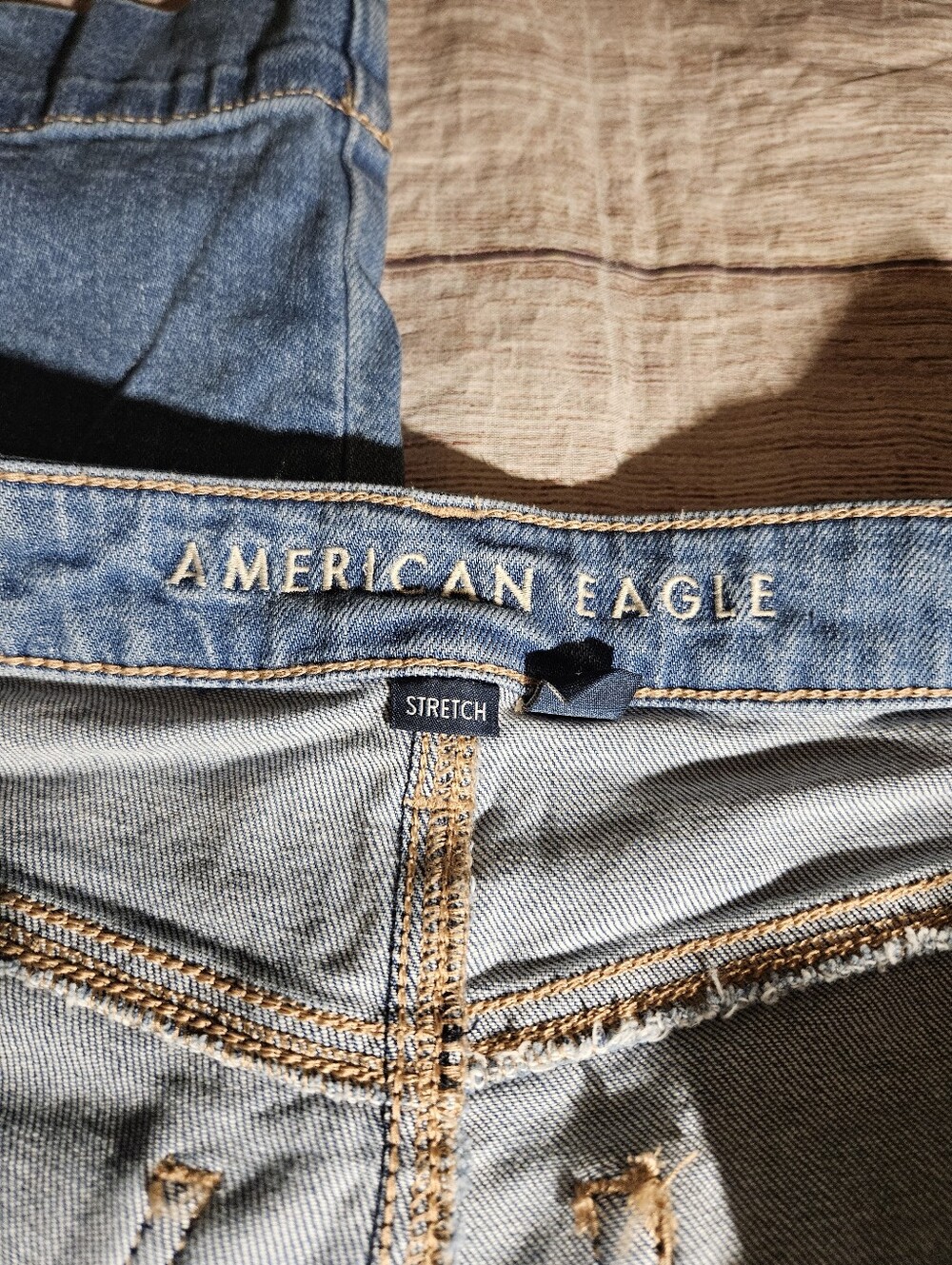 American Eagle Super High Rise Baggy Wide Leg Cargo Jean's - Picture 5 of 9